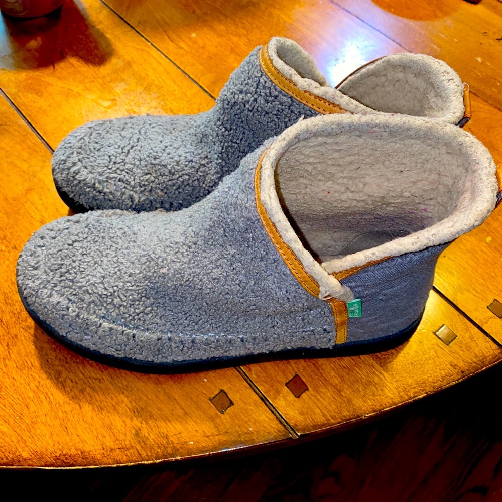 Sanuk women’s bootah ankles boots 7.5